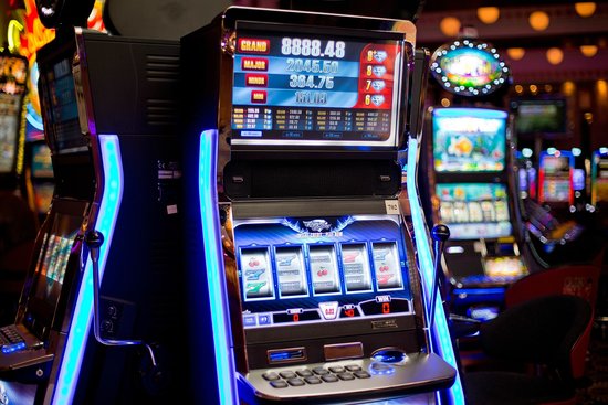 Maximize Entertainment and Minimize Risk Using Free Slot Demo Play
